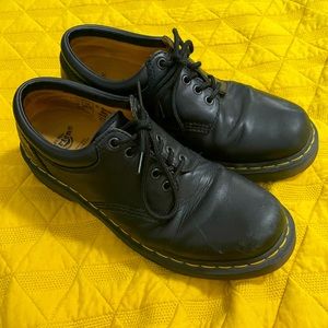 Men’s Dr Martens Loafers in Black.